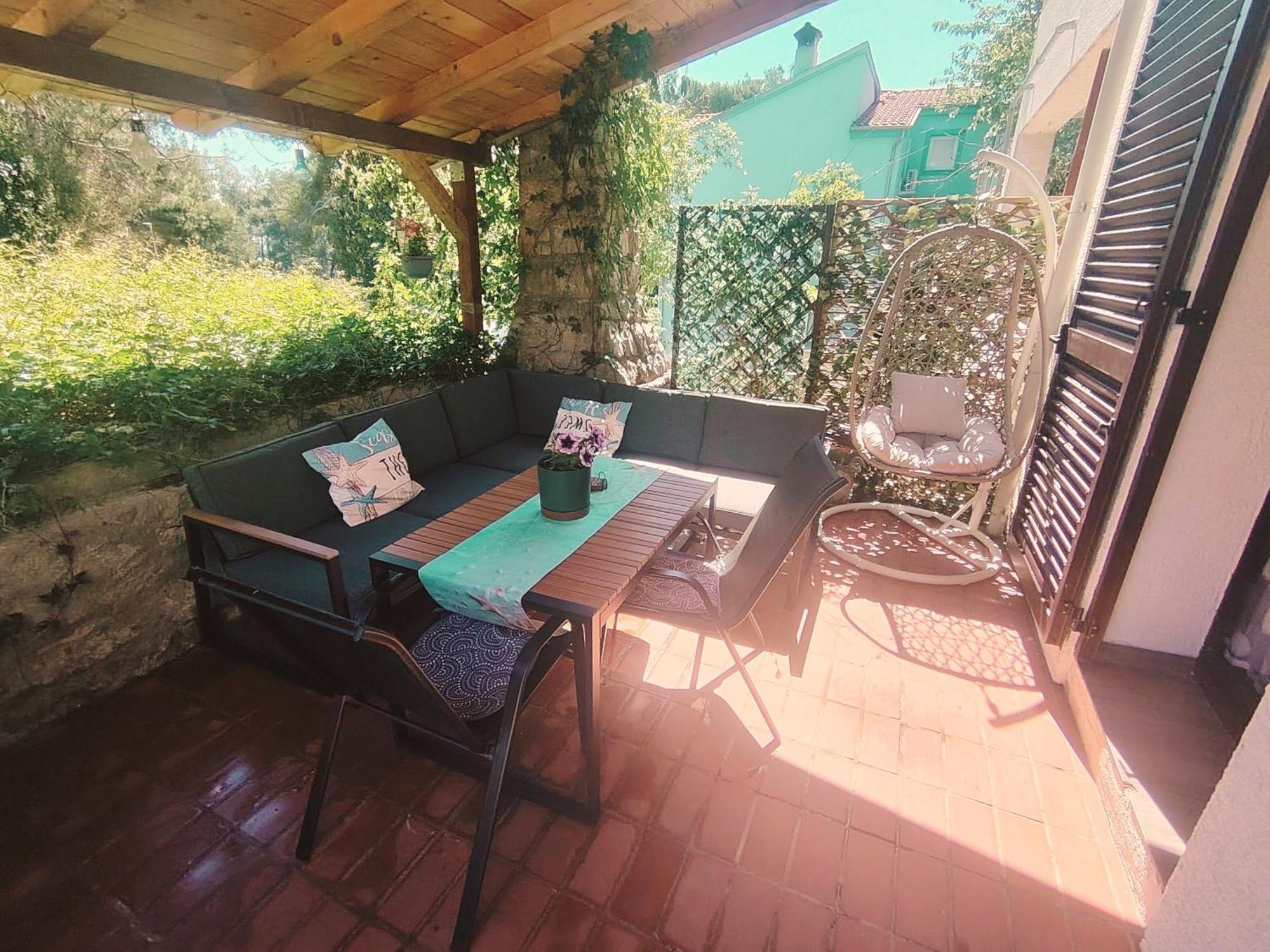 Apartman Hric -50M Od Plaze- Mali Losinj Luaran gambar